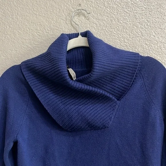 Ports 1961 Women’s Blue Long Sleeve Cowl neck Sweater Size Medium Wool - Picture 3 of 11